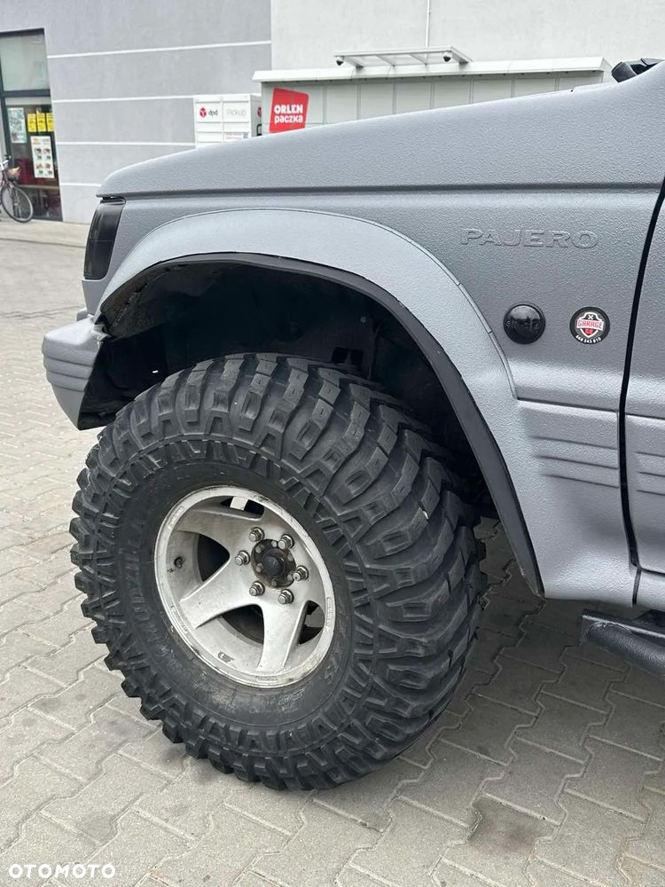 Mitsubishi Pajero - 14