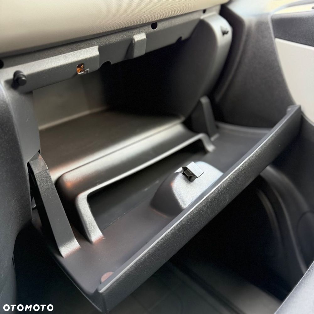Renault Trafic - 26