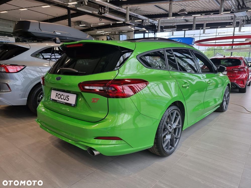 Ford Focus - 2