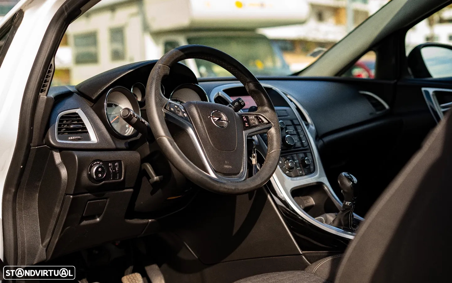 Opel Astra GTC 1.7 CDTi S/S - 26