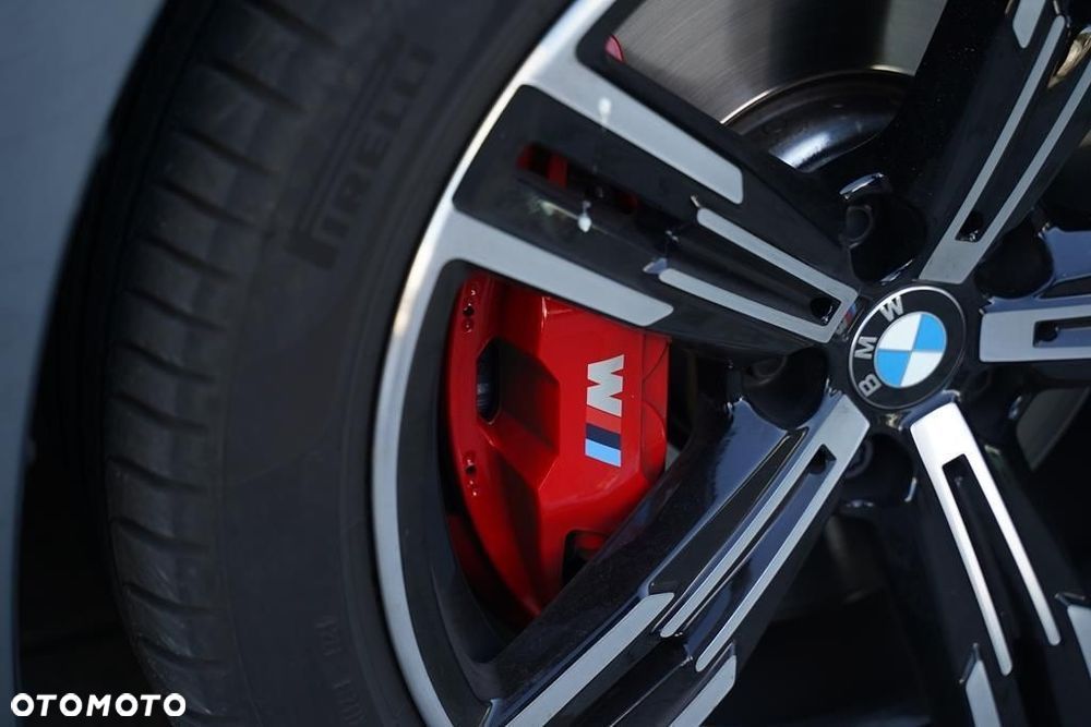 BMW Seria 3 318i M Sport - 10