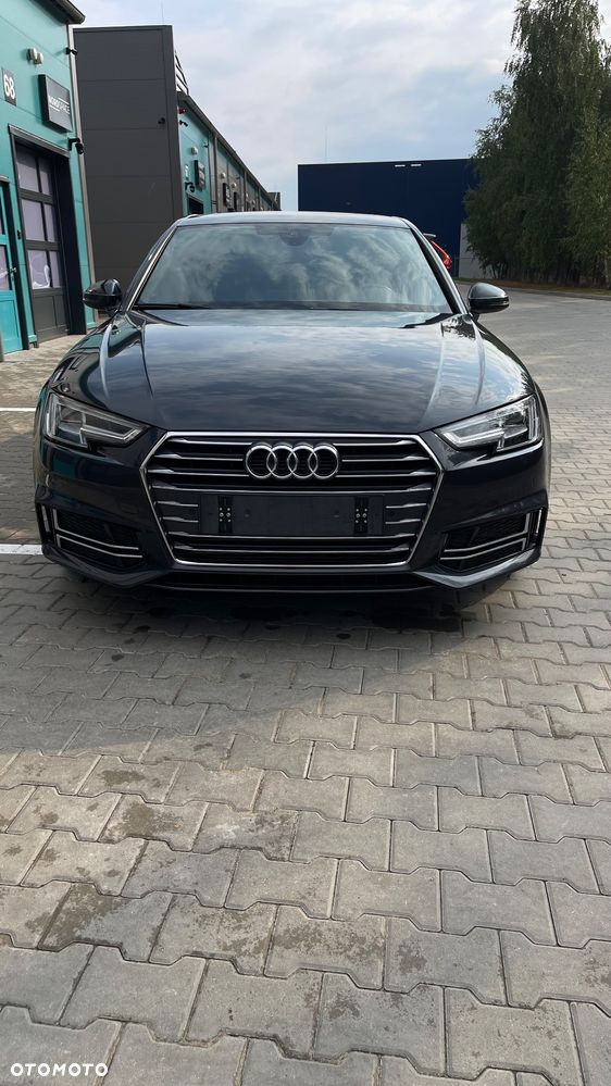 Audi A4 2.0 TFSI ultra S tronic - 28