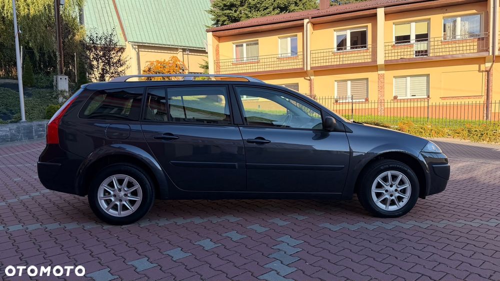 Renault Megane 1.6 16V Privilege - 11