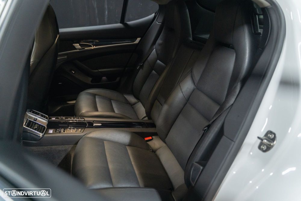 Porsche Panamera Standard - 13