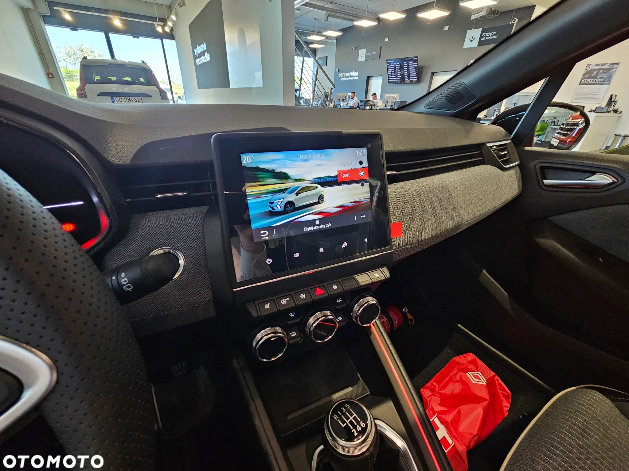 Renault Clio - 16