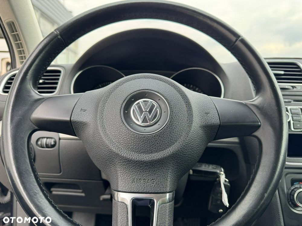 Volkswagen Golf 1.6 Comfortline - 11