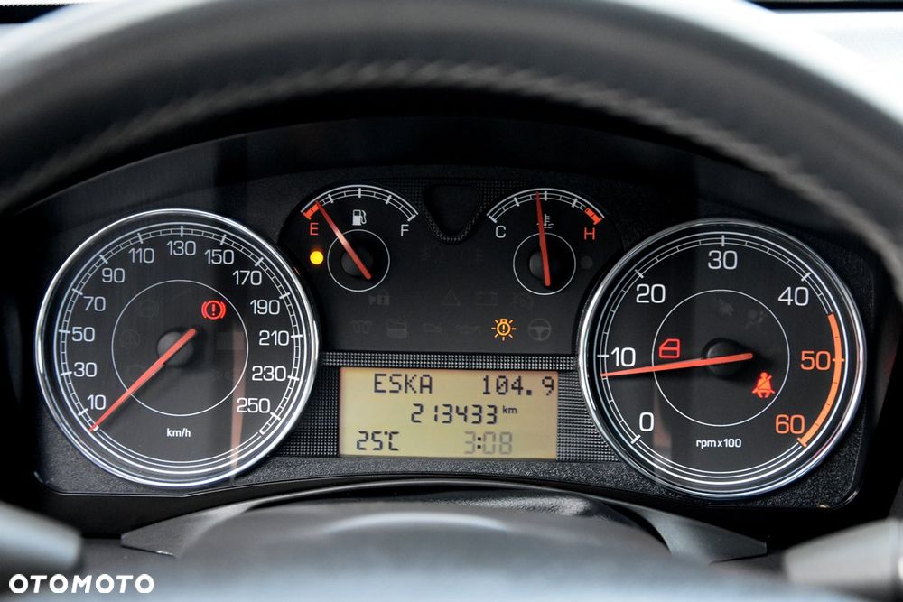 Fiat Croma 1.9 Multijet 16V DPF Emotion - 28