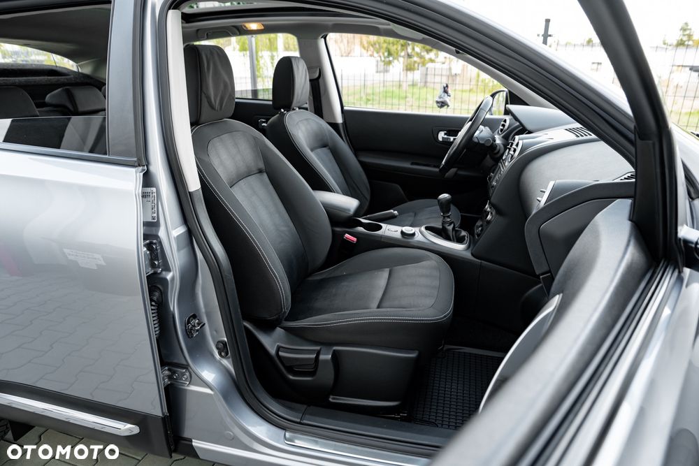 Nissan Qashqai 2.0 4x4 Tekna - 26