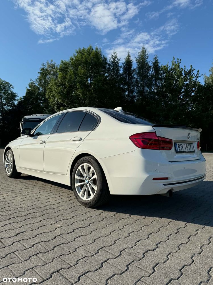 BMW Seria 3 318i Sport Line - 6