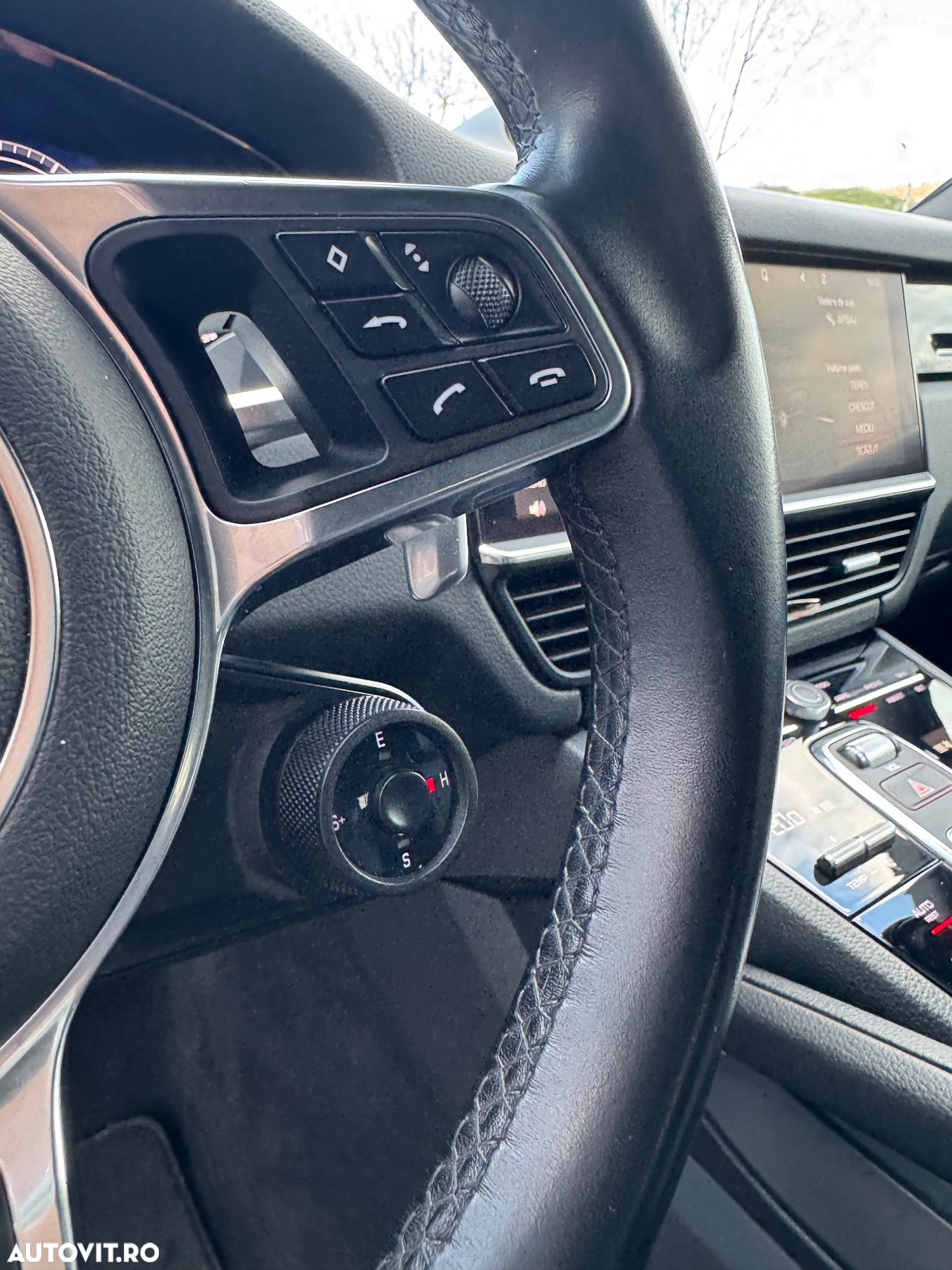 Porsche Cayenne - 27