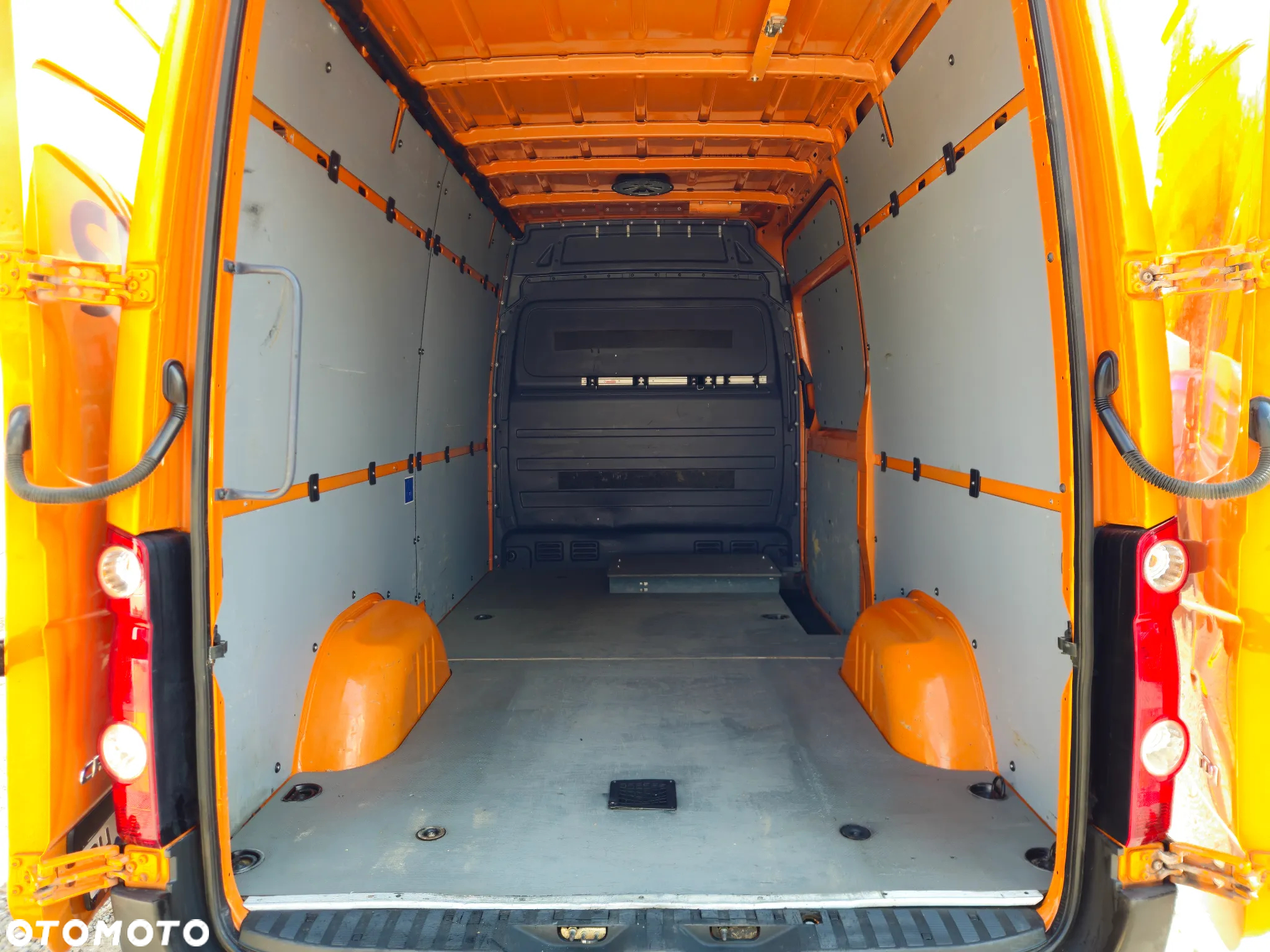 Volkswagen CRAFTER - 7