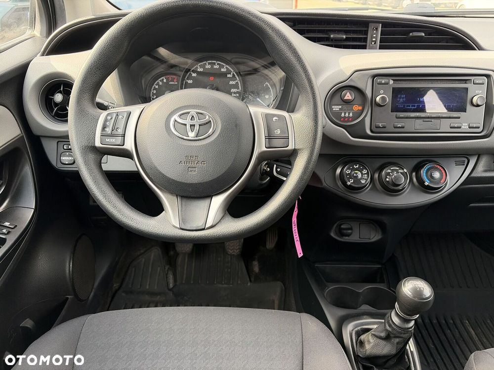 Toyota Yaris 1.5 Active - 13