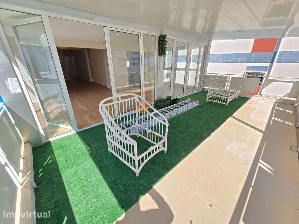 Apartamento T3 com Terraço Coberto | Centro de Odivelas - Grande imagem: 3/24