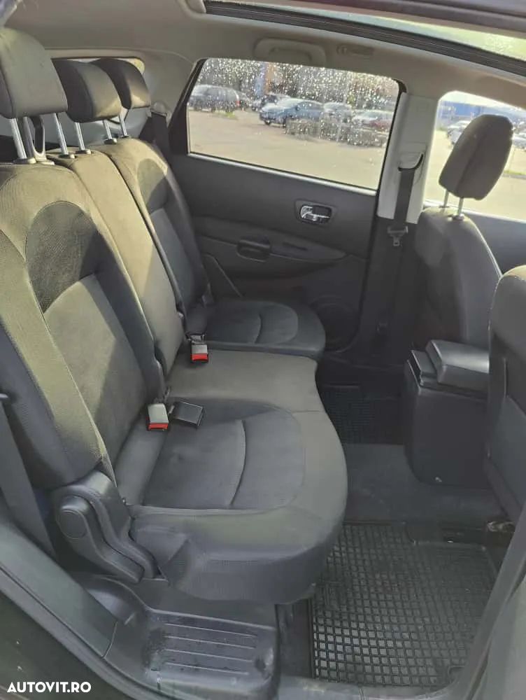 Nissan Qashqai+2 - 11