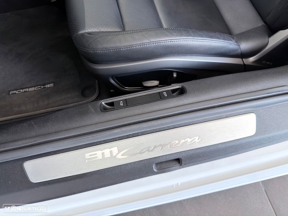 Porsche 911 (992) Carrera PDK - 30