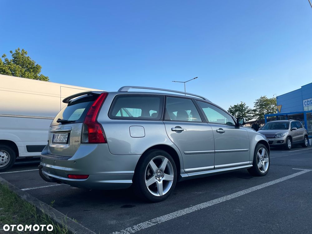 Volvo V50 2.0D R-Design Momentum - 6