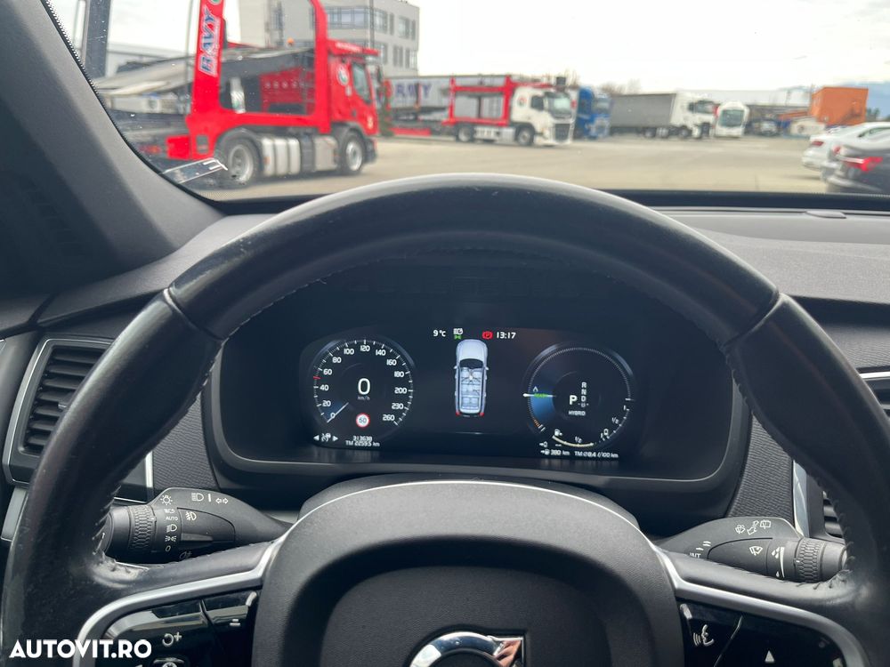 Volvo XC 90 T8 eAWD R-Design - 4