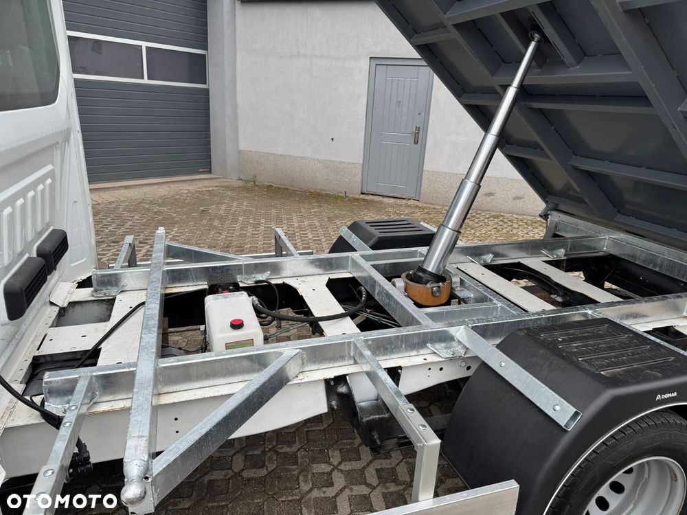 Ford Transit - 22