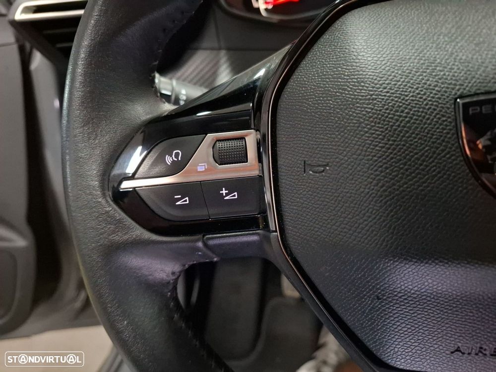 Peugeot 208 1.2 PureTech Active - 16