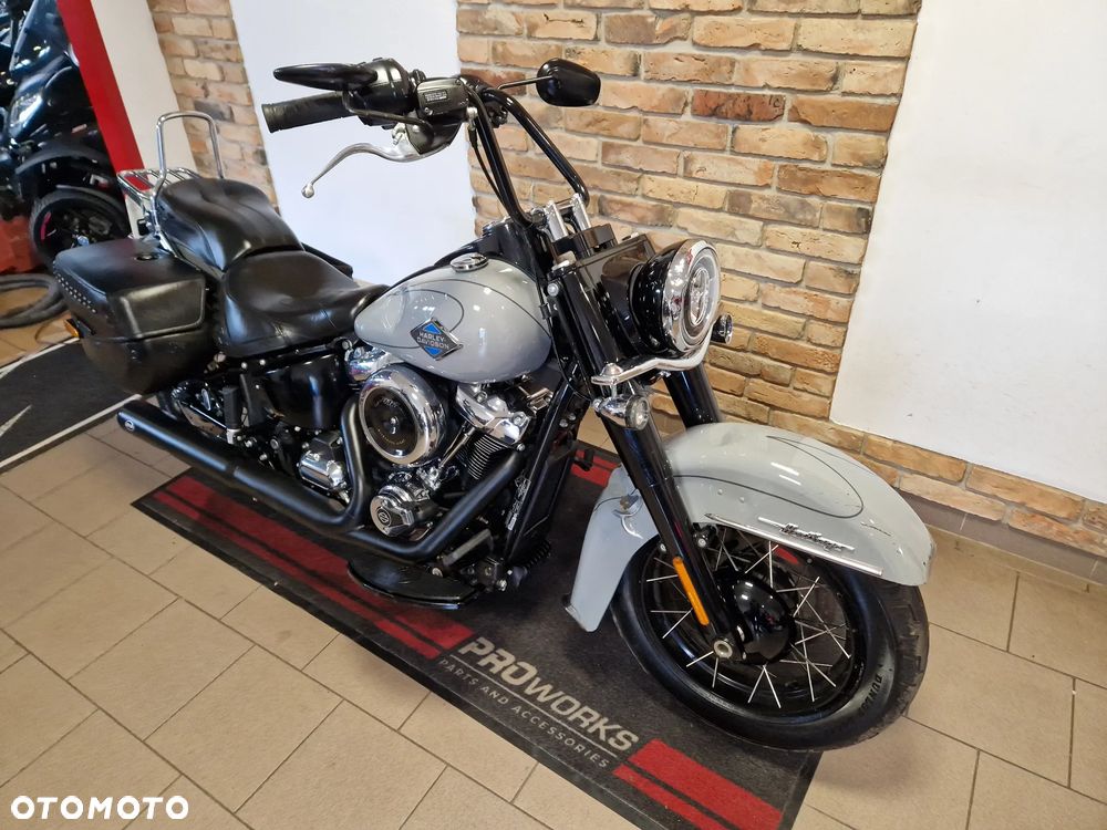 Harley-Davidson Softail Heritage Classic - 1