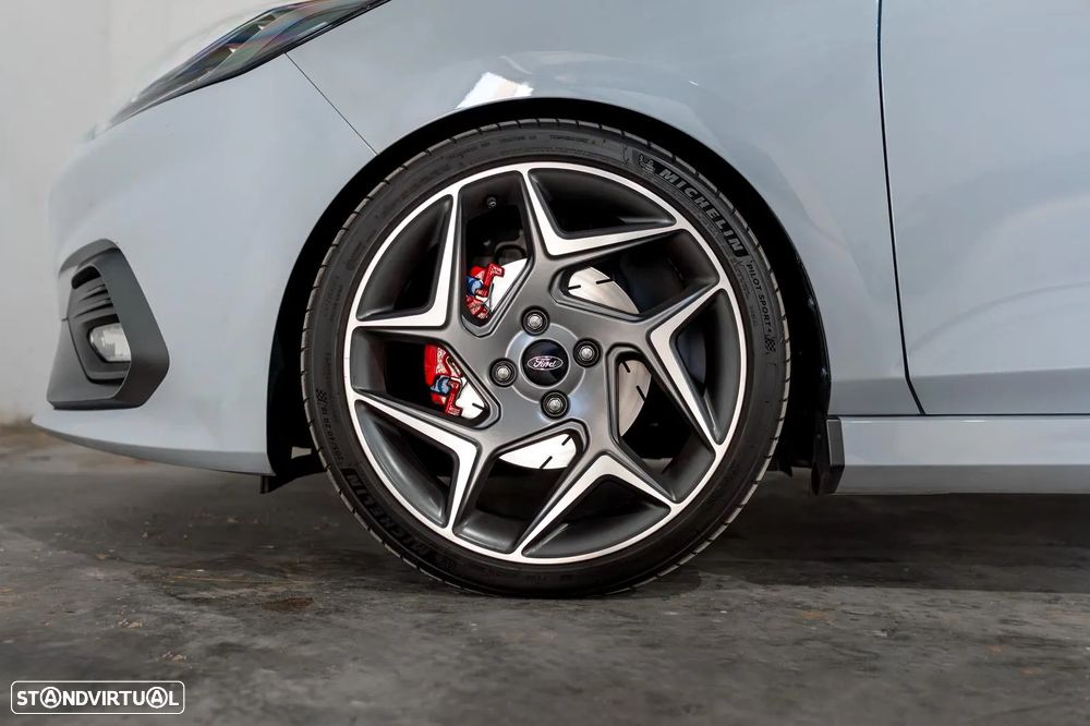 Ford Fiesta 1.5 EcoBoost ST - 6