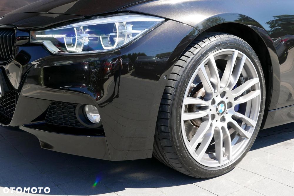 BMW Seria 3 330i M Sport - 19