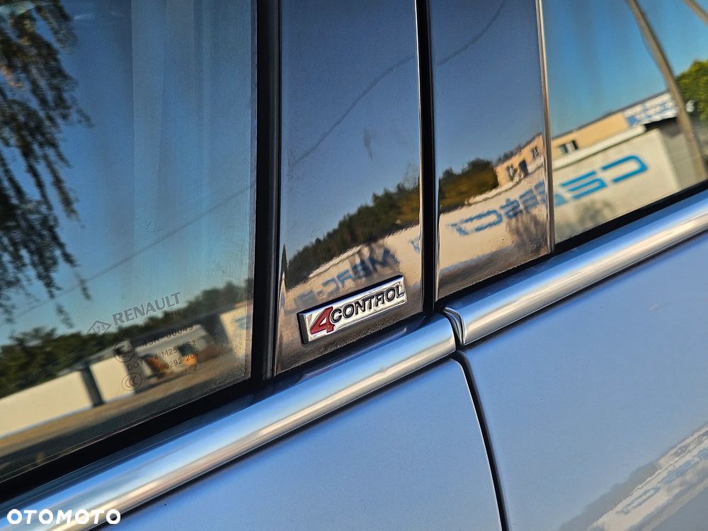 Renault Laguna dCi 150 FAP Bose - 38