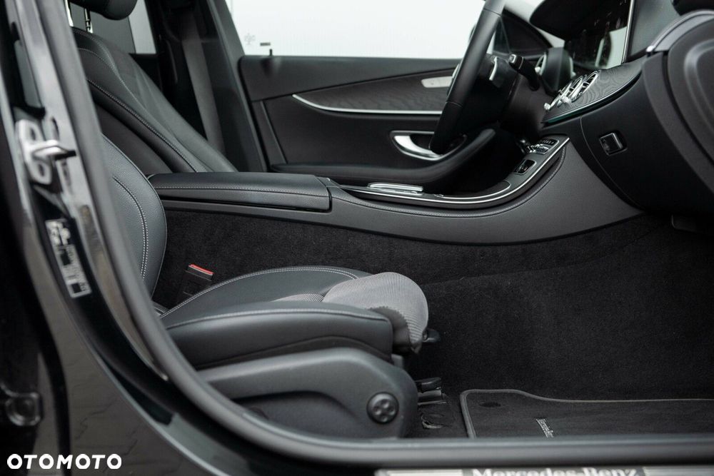 Mercedes-Benz Klasa E - 25