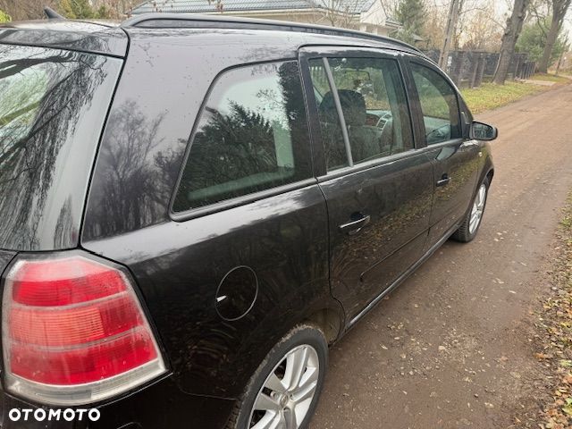 Opel Zafira - 11
