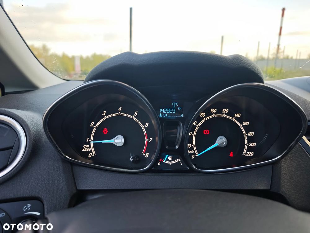 Ford Fiesta - 11