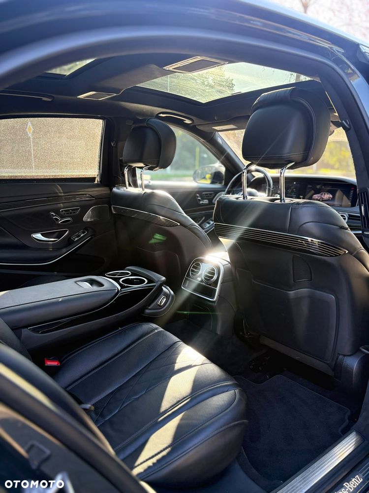 Mercedes-Benz Klasa S 560 4Matic 9G-TRONIC - 23