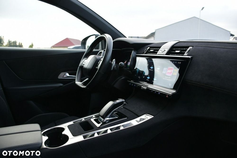 DS Automobiles DS 7 Crossback 2024