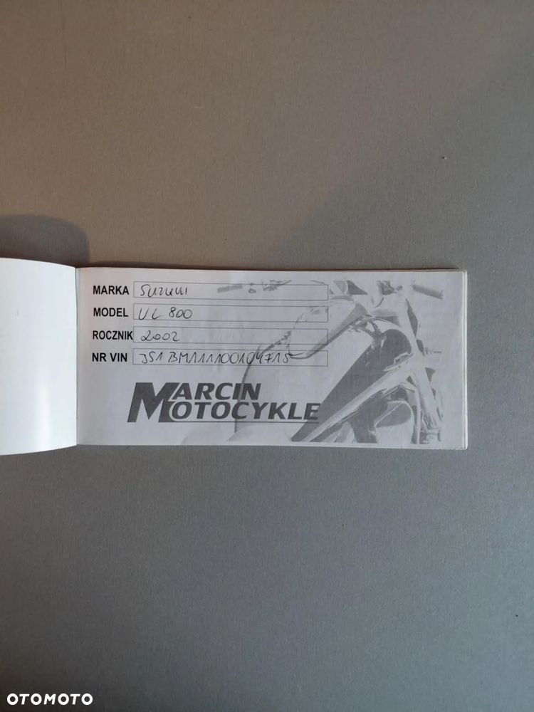 Suzuki Intruder - 13