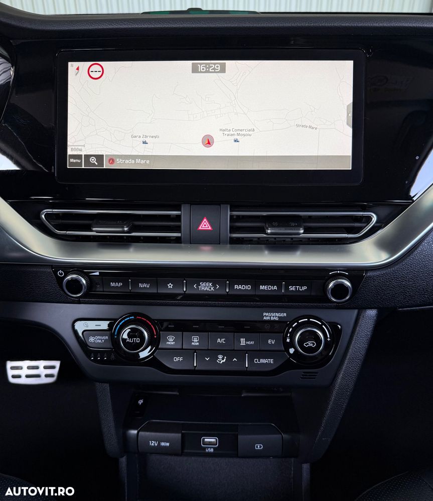 Kia Niro - 38