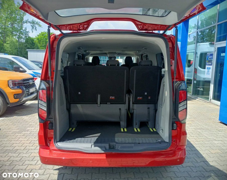 Ford Tourneo Custom - 10