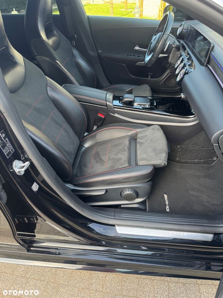 Mercedes-Benz CLA 250 4Matic 7G-DCT AMG Line - 34