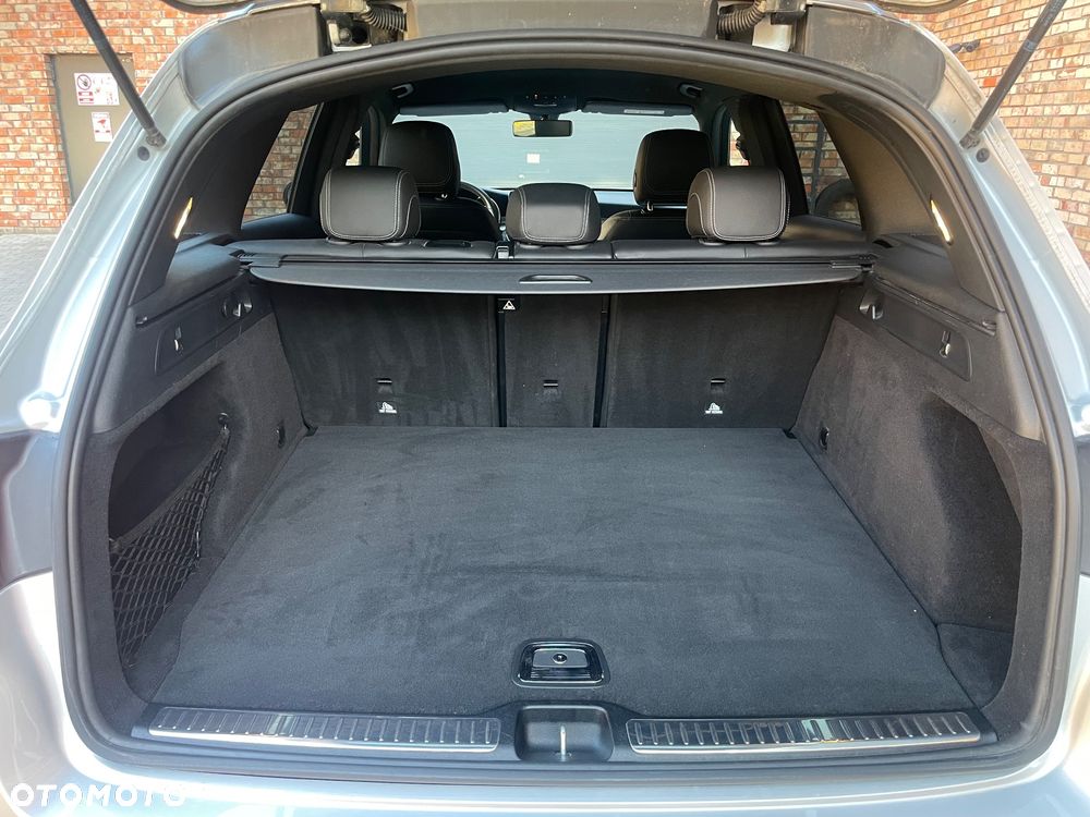 Mercedes-Benz GLC 220 d 4Matic 9G-TRONIC AMG Line - 9