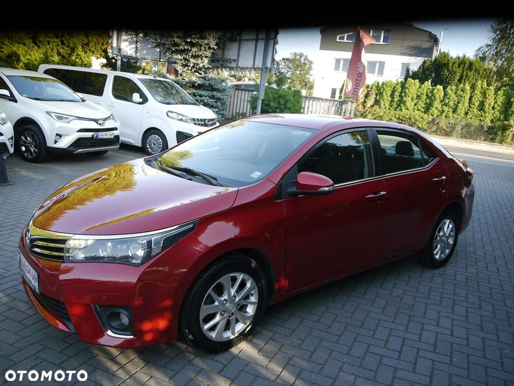 Toyota Corolla 1.6 Premium + - 8