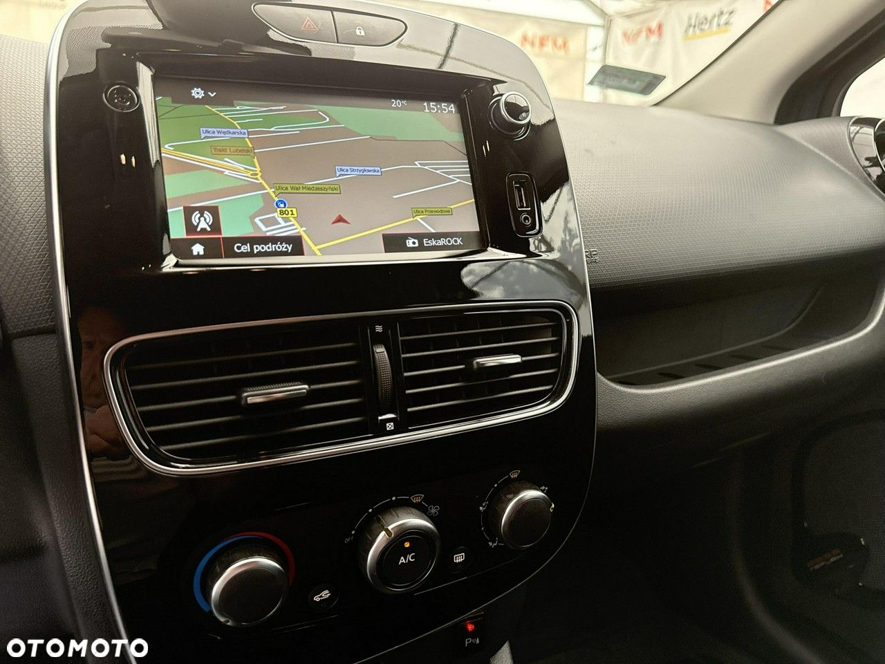 Renault Clio - 26