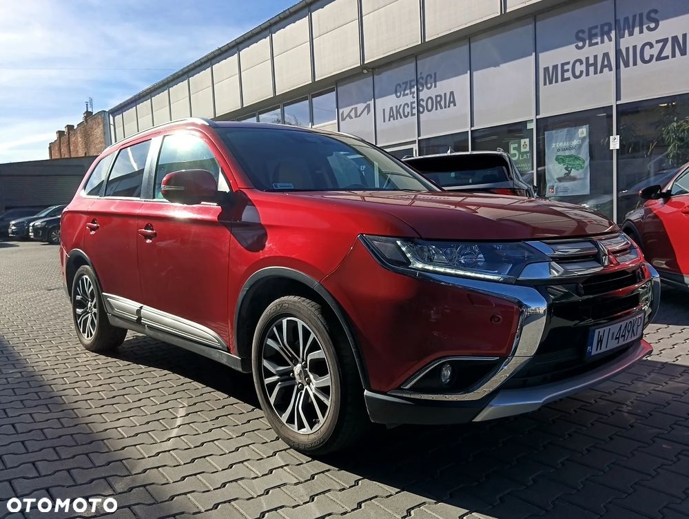 Mitsubishi Outlander 2.0 Intense + Navi 4WD CVT - 4