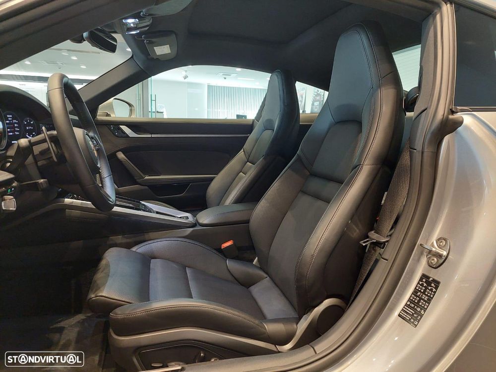 Porsche 911 (992) Carrera 4S PDK - 14