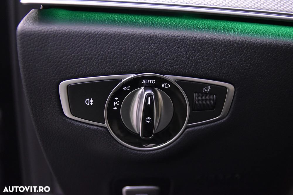 Mercedes-Benz E 220 d Aut. - 15