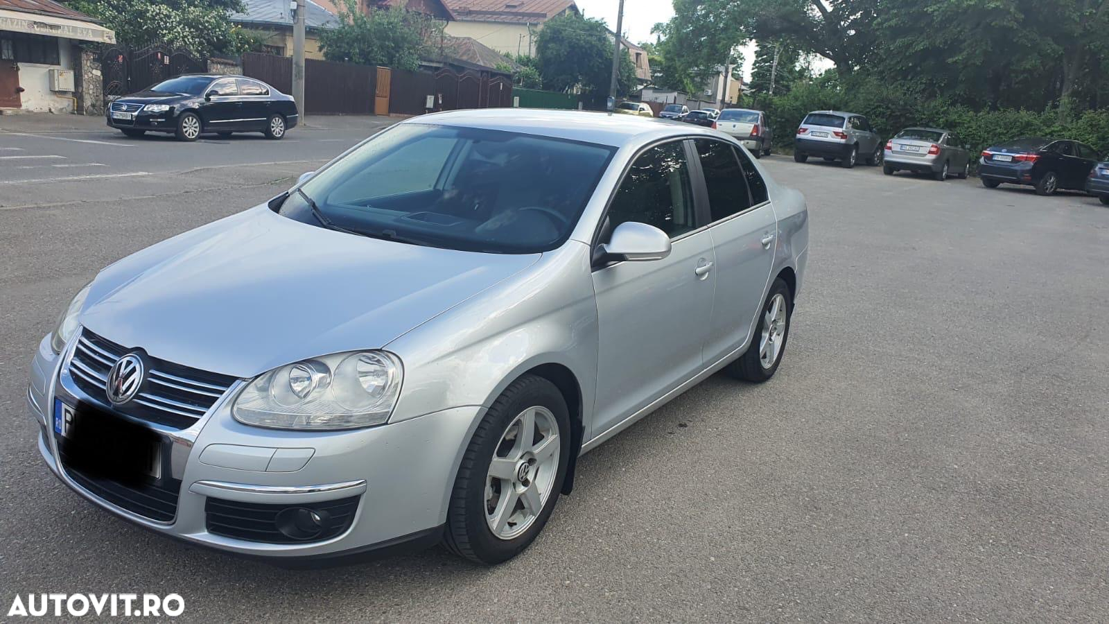 Volkswagen Jetta 1.6 Comfortline - 8
