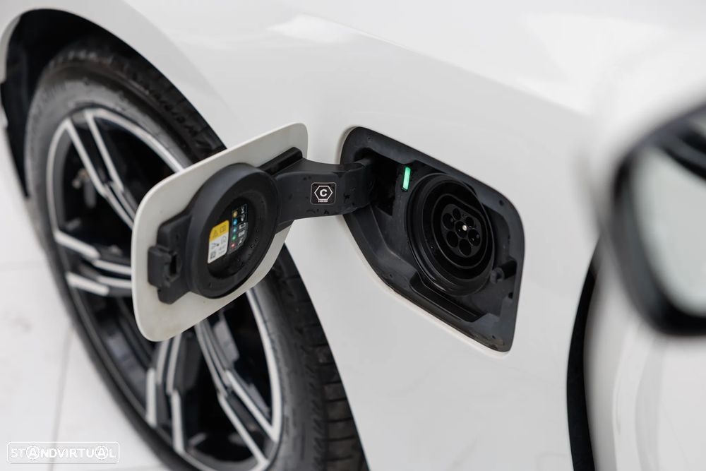 BMW 320 e Pack M Auto - 44