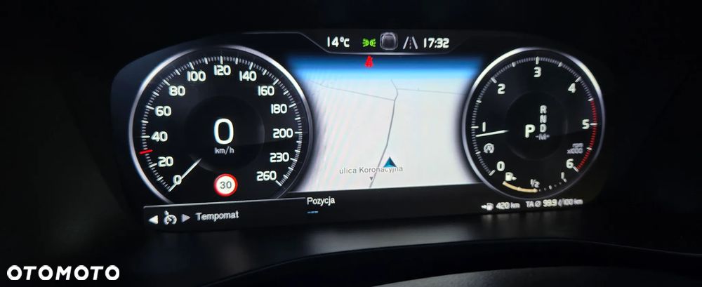 Volvo XC 40 D3 Momentum - 26