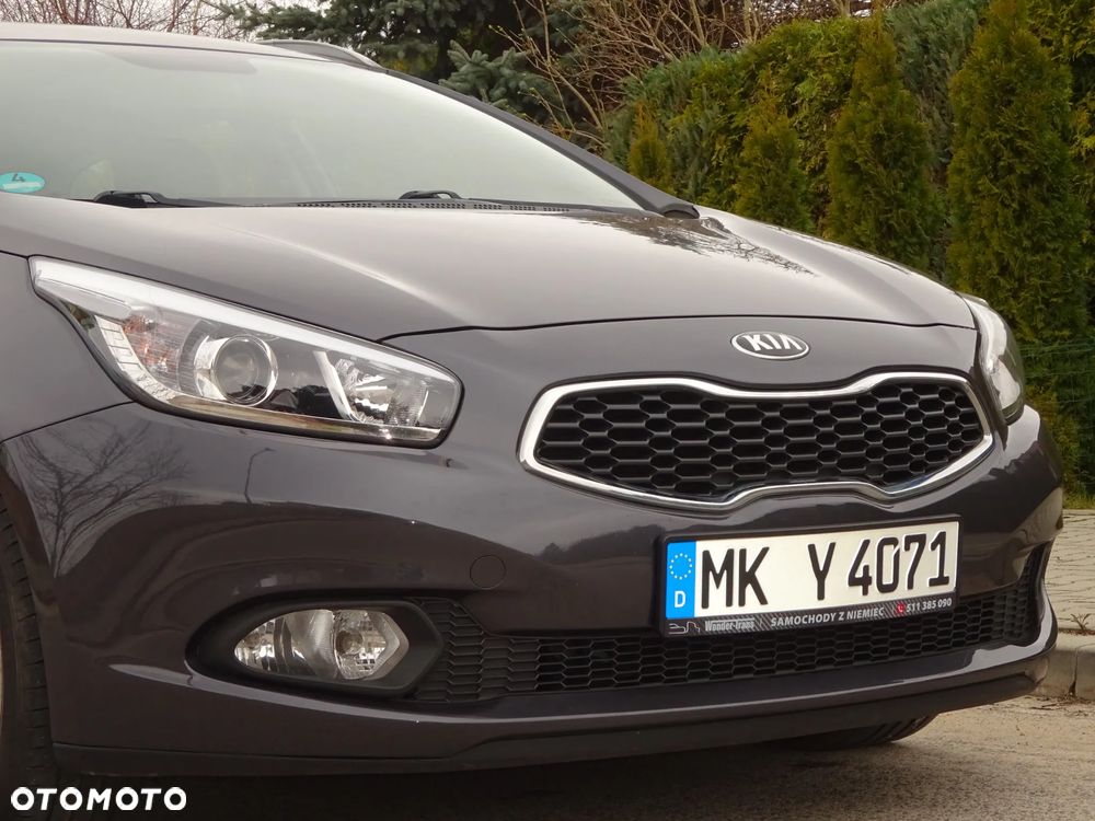 Kia Ceed - 21