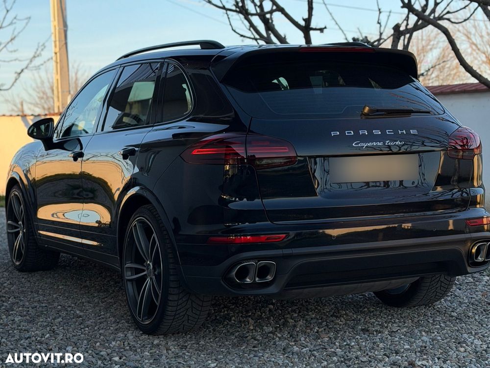 Porsche Cayenne - 7