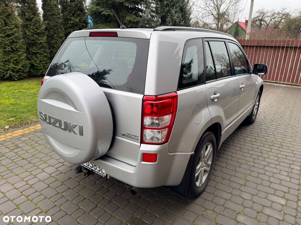 Suzuki Grand Vitara 2.0 Automatik Comfort Limited - 3