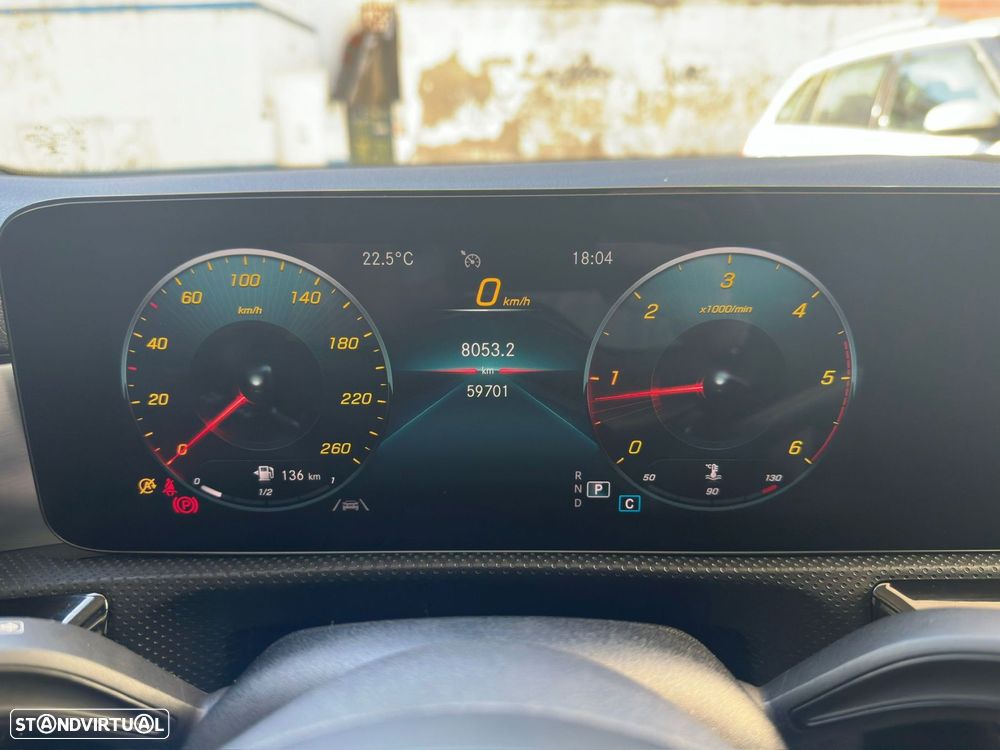 Mercedes-Benz CLA 220 d Shooting Brake AMG Line Aut. - 16