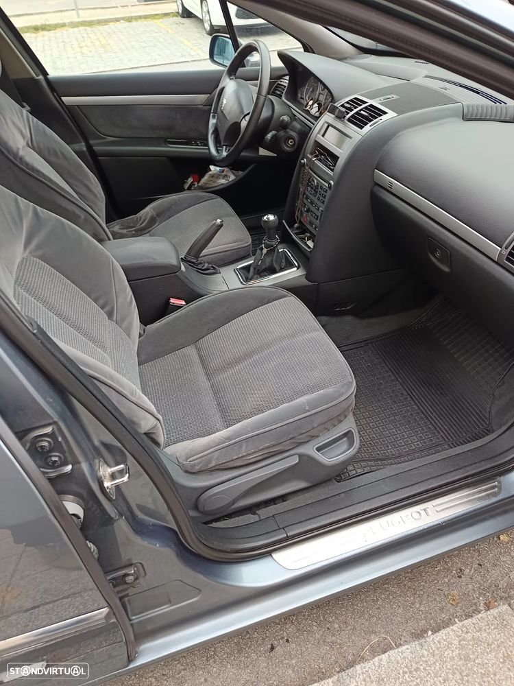 Peugeot 407 - 7